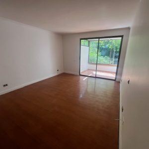 Arriendo espectacular duplex  con patio y piscina privada, Vitacura full