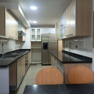 Arriendo espectacular duplex  con patio y piscina privada, Vitacura full